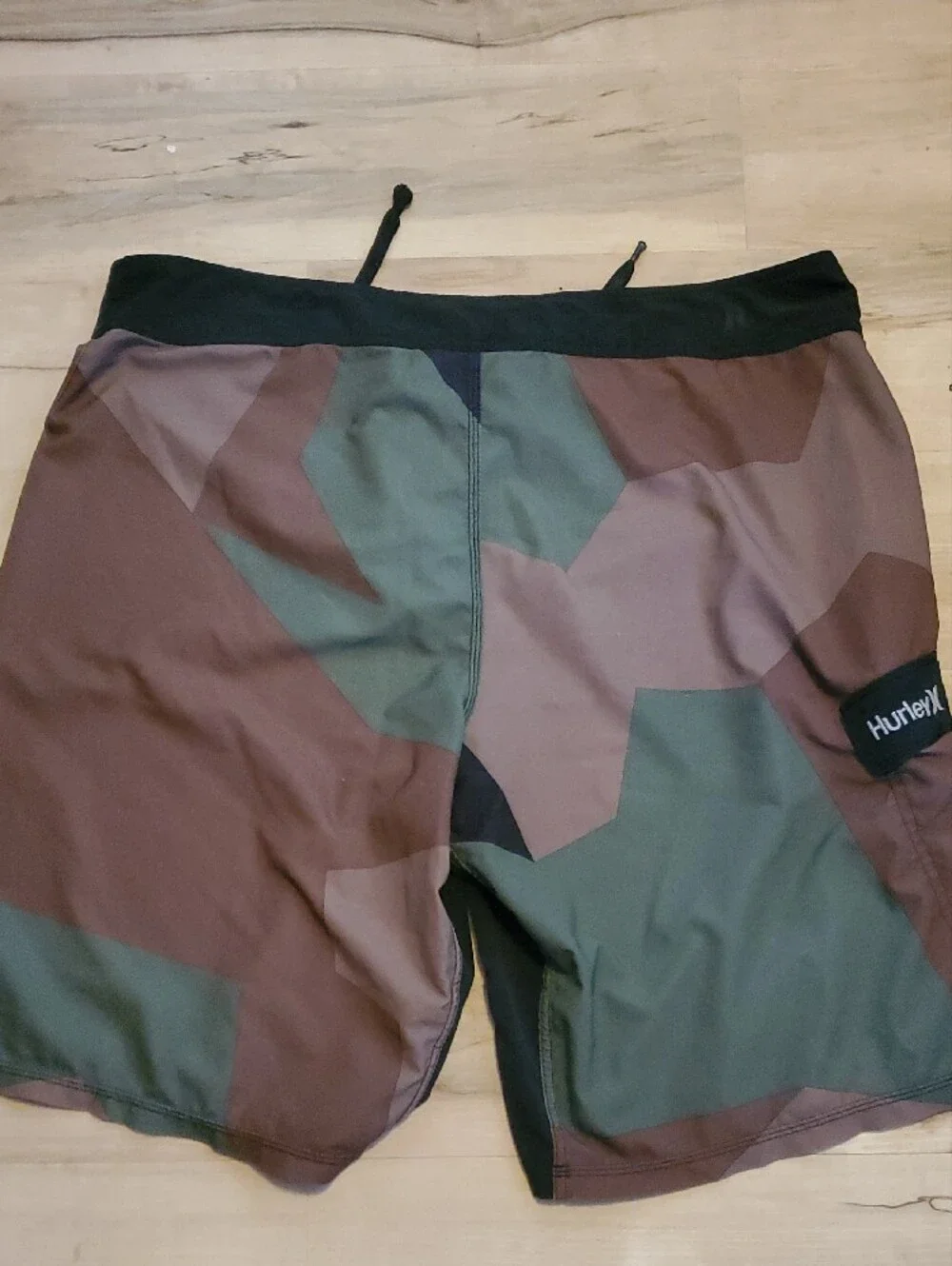 Hurley Men’s Green Brown Black Geometric Boardshorts